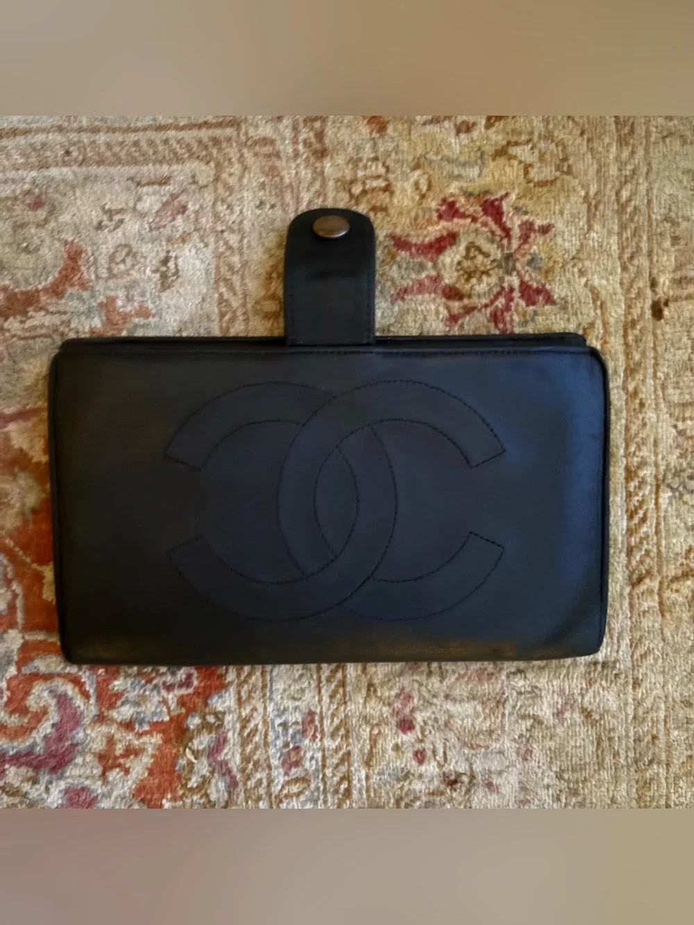 CHANEL Vintage CC Black Leather Wallet